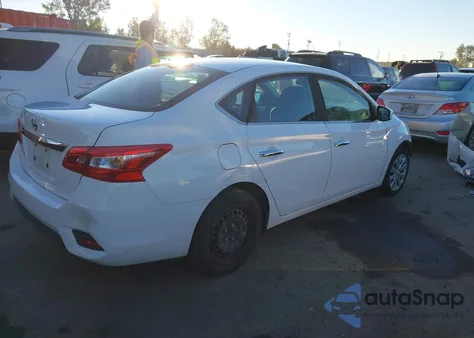 2018 Nissan Sentra S z USA, uszkodzony, nr VIN 3N1AB7AP4JY327661
